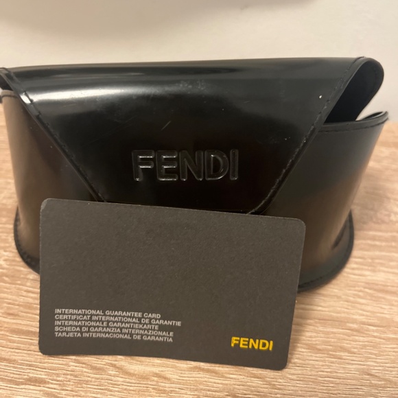 Fendi sunglasses - Picture 4 of 4
